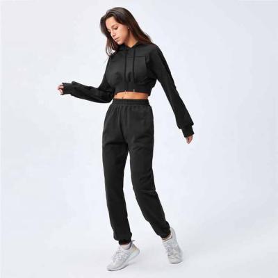 China 2 Piece Breathable Design Solid Color Big Front Pocket Outfits Women's Short Hoodie Set for sale