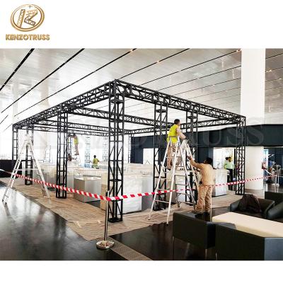 China Cheap Portable Aluminum Lighting Events Truss Podium For Exhibition for sale