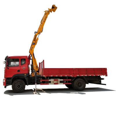 China Hotels 3800kg Mini Forest Trailer With Crane Hydraulic System Lifting Timbers for sale