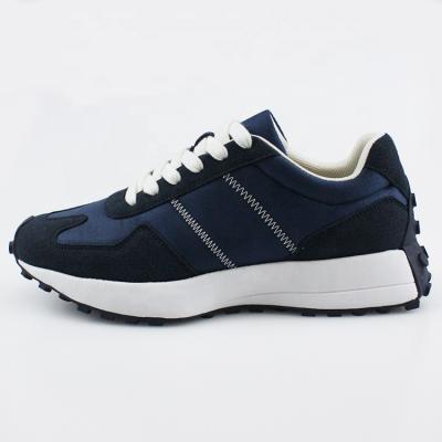 China Fashion Round Design Walking Chunky Sole Breathable Trainer Outdoor Men Chunky Sneaker for sale