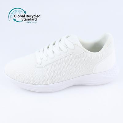 China Newer Round Frame Recycle Unsiex Trainer Lightweight Fly Knit Sneaker for sale