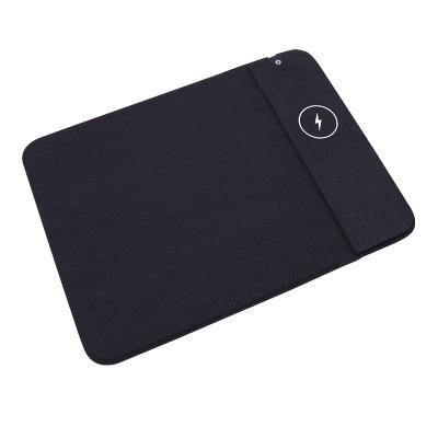 China Custom Scratch Proof Mouse Pads 10W Wireless Fast Charging Non-Slip Mouse Pad With Wireless Charger for sale