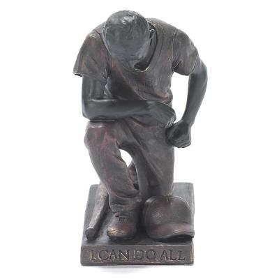 China Praying Athlete Figurine Europe Resin Wholesale Stone Statue For Home Decoration for sale