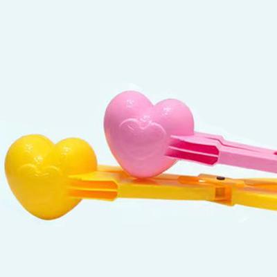 China Custom Snowball Kids Beach Toy 39cm Fishing Heart Snow Clip Seaside Beach Clip Making Tool Snowball for sale