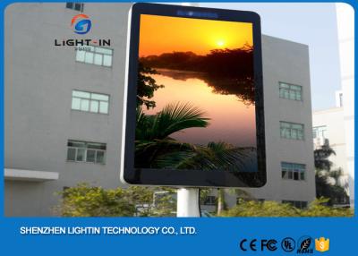 China Commercial Street Light Poles Outdoor Led Advertising Screens 3G WIFI Control P4 Waterproof for sale