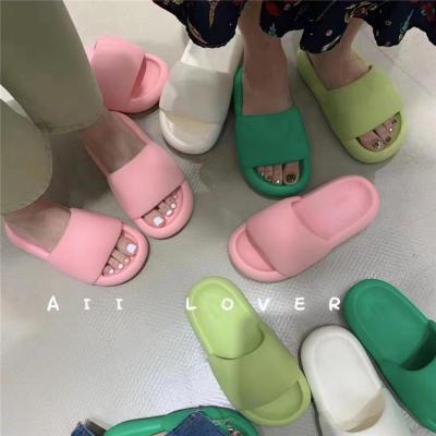 China Fashion Trend Cushioned Unique Thick Cloud Slippers for Women Shower Extremely Comfortable EVA Slippers Bathroom Sandals for sale