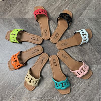 China 2021 Fashion Trend New Arrival Ladies Flat Slippers Soft Slides For Women Fashion Sandals Outdoor Casual Home Shoes for sale