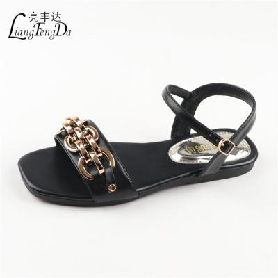 China Summer New Toe Ladies Flat Sandals With Open Open Toe Fashion Trend Design New Buckle Women's Flat Slippers for sale