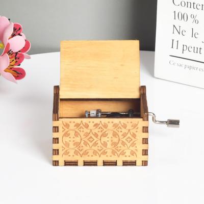 China Wholesale Custom Wooden Hand Crank Music Box Song Supplies for sale