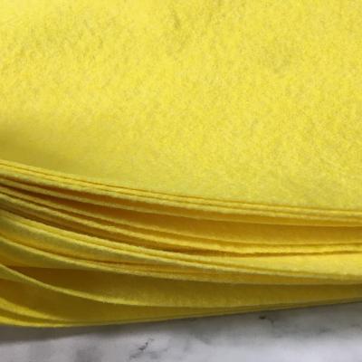 China Sustainable Microfiber Yellow Cloth Absorbent Cleaning Cloths Car Cleaning Nonwoven Cloth for sale