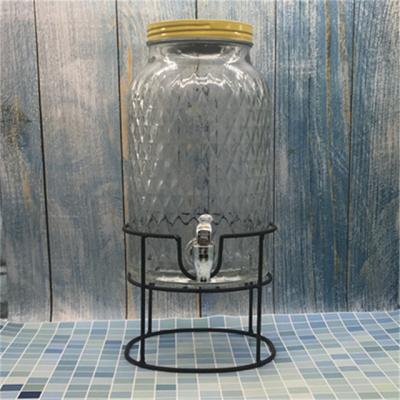 China Sustainable uice jar with a tap is used to hold juice for sale