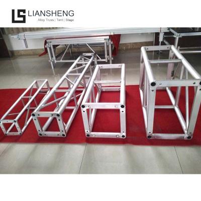 Κίνα Aluminum Alloy 6061-T6 Aluminum Frame Lighting Truss Roof System Structure Display προς πώληση