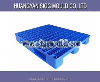 China Steel Widely Used Plastic Injection Pallet Mold for sale