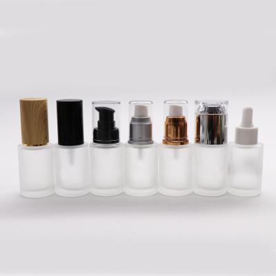 China Cosmetic 30ml Frosted Cylinder Shoulder Flat Airless Lotion Pump Bottle for sale