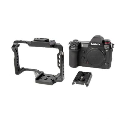 China Aluminum alloy camera cage dslr rig for Panasonic S1 S1R S1H Manfrotto 501 QR camera plate. for sale