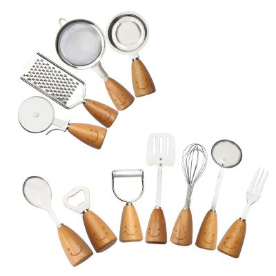 China Viable Wooden Wholesale Kitchen Tools Kit Kitchen Tools Kitchen Accessories Utensils Mini Gadgets Set for sale