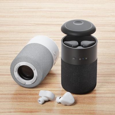 China New 2022 Stereo Sound Earbuds With Case Earphone b20 Charging Wireless Earphone Wireless Speaker for sale