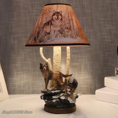 China Modern Wolf Table Lamp Animal Lamp Resin Wolf Table Lamp Bedside Reading Desk Light For Living Room Bedroom Home Decor Led Stand LightFixtures for sale