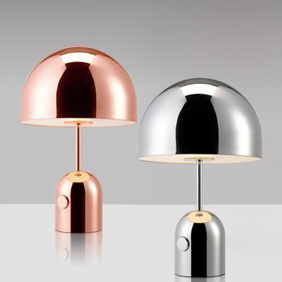 China Nordic Creative Modern Plated Table Lamp Metal Bedside Lamp Living Room Mushroom Mushroom Shape Led Desk Lamp Home Decor Fixtures for sale