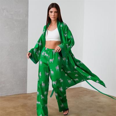 China Cartoon Print Casual Two Pieces Long Loose Long Robe Dressing Gown Women Pajamas for sale