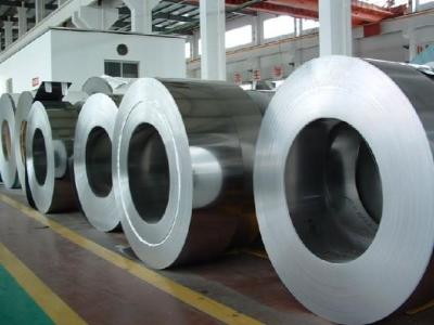 China Dipped caliente modificada para requisitos particulares galvanizó las bobinas de acero JIS G3302 SGCC SGH540 en venta