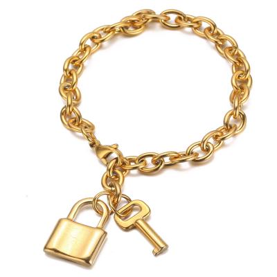 China 2021 Romantic Valentine's Day 18K Gold Plated Love Lock Couples Bracelet 316L Stainleess Titanium Steel Key Lock Bracelet For Couples for sale