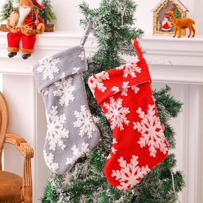 China Festival Performance Decoration Christmas Plush Snowflake Christmas Stockings Candy Bag Christmas Tree Hanging Home Party Gift Jars Ornament for sale