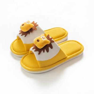 China Flat 2023 Children's Canvas Slippers Spring and Summer Boys and Girls Children's Cartoon Cotton Fabric Home Shoes Unisex Slippers for sale