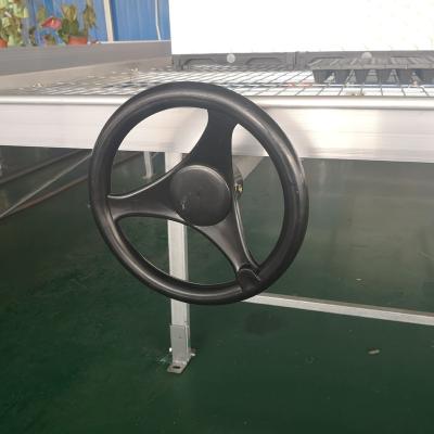 China Seedling Wire Mesh Plant Growing Rolling Tables For Greenhouse for sale