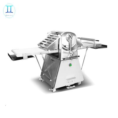 China Automatic Dough Sheeter 650mm Dough Sheeter With Reversible Belts for sale