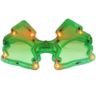 China Holiday St Patricks Day Plastic Green Shamrock LED Flashing Glasses for sale