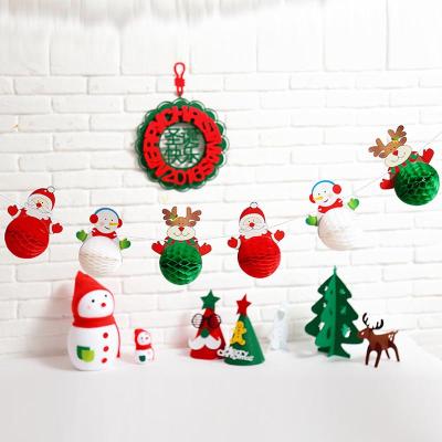 China Merry Yiwu Christmas party decoration paper letter flag paper banner in indoor mall for sale