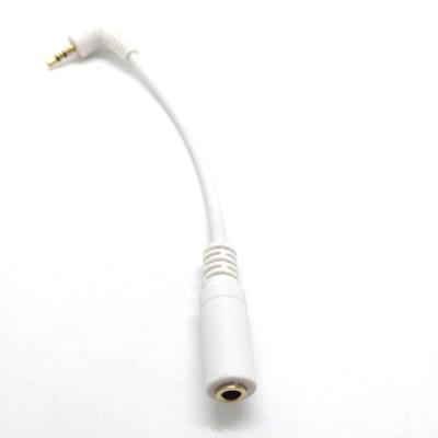 China DVD Player Customized 90 Degree To Angle 2.5mm Male 3 Pole To 3.5mm Female 3 Pole Audio Extension Cable for sale