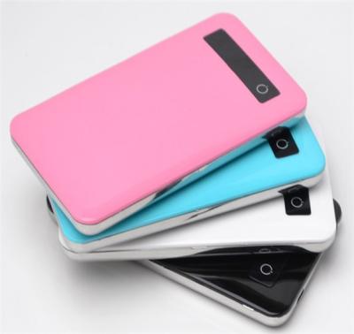 China Slim 4000mah Rechargeable Power Bank Emergency With Lithium Batteries for sale