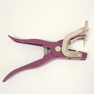 China Home Use Animal Ear Tags Applicator Sheep Pig Sheep Cattle Animal Ear Tag Pliers Installation Tool for sale