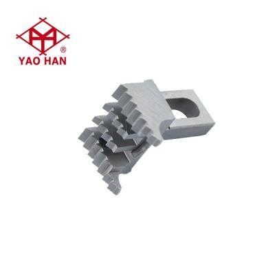 China Garment shops YAMATO sewing machine spare parts 3029009 main feed dog for FD-62G-01MS 6.0MM for sale