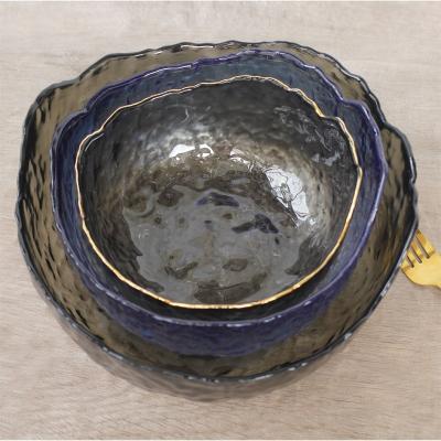 China Disposable Gold rim glass salad bowl unique design fruit bowl solid colored hammered pattern dessert dish for sale