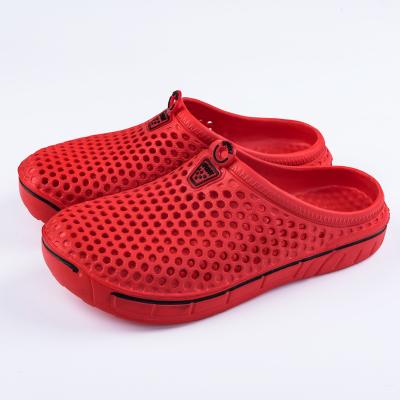 China Summer Hole Shoes Women Slippers Breathable Non-slip Sandals Anti-slippery for sale