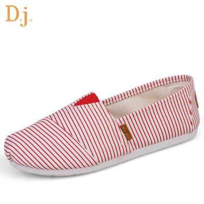 China Slip On 2018 Fashion Striped Flat Canvas Shoes For Women for sale