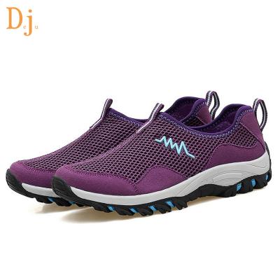 China 2018 Fashion Mesh Slip Resistant Rubber Hike Shoes For Women for sale