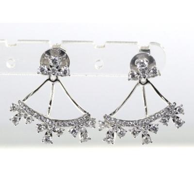 China Simple Daily Use FASHIONABLE Design 18K White Gold Diamond Stud Earring for sale