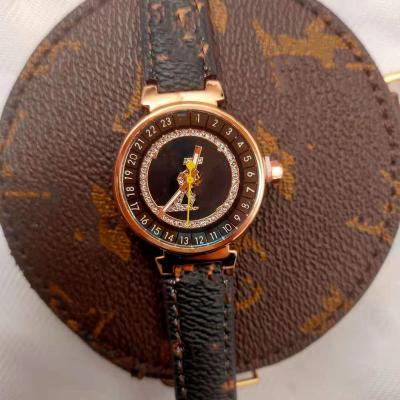 China Women 2023 Women's Fashion Trend Drilling Circle Designer Watch for sale