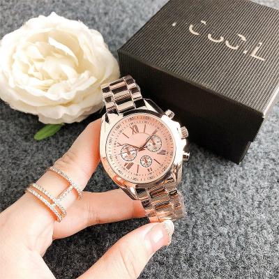 China Lover's Popular selling brand Sports Custom Business luxury quartz men's designer watch for sale