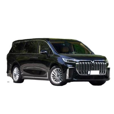 China 2022 NEW Voyah Dreamer Model 7 Seats Ev Car MPV DongFeng Voyah 4WD Luxury Seating Electric Cars For Family Or Business 5315*1985*1820 for sale