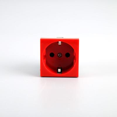 China 16A 45*45 Commercial Electrical Outlet German And European Standard Plug Core Copper-Clad Socket for sale