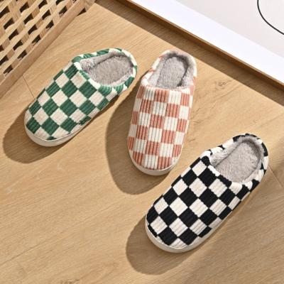 China Wholesale Home Fashion Trend Winter Fuzzy Checkerboard Slippers For Women for sale