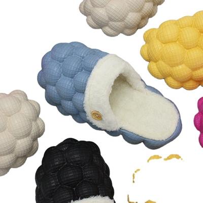 China Trend Low MOQ Wholesale EVA Slipper Lychee Bubble Cotton Fashion Add Warm Wool With Removable Interior for sale