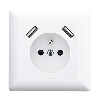 China Residential/General Purpose Wholesale French EU Power Socket Style Two Strip 16amp Schuko Electrical Outlet With 2USB Outlets for sale