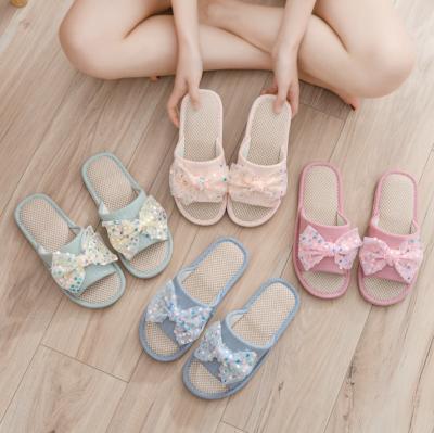 China Bowknotopen Fashion Light Design Sequin Light Slippers Flat Bottom Women's Bedroom Indoor Casual Slippers for sale