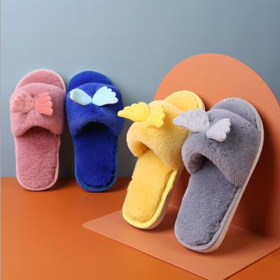 China Cute Indoor Slippers Angel Wings Slippers Breathable Fashion Cartoon Plush Winter Kids Bedroom Faux Fur Animal Breathable Slippers for sale